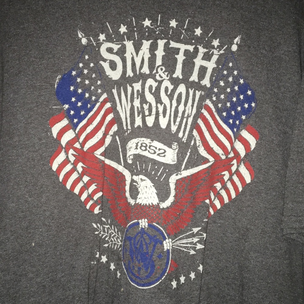 Graphic tee - Picture 2 of 4
